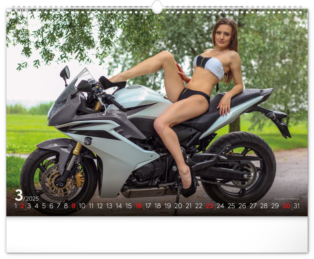 Girls & Bikes 2025 - nástěnný kalendář