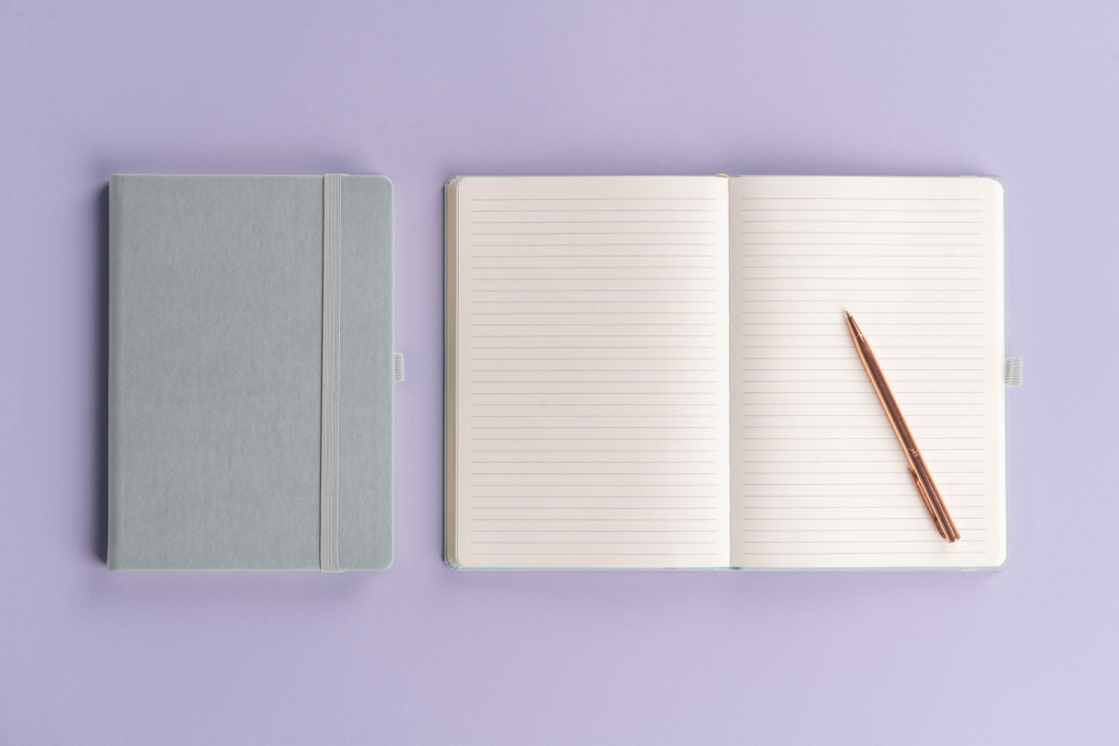 Notes Balacron stříbrný linkovaný