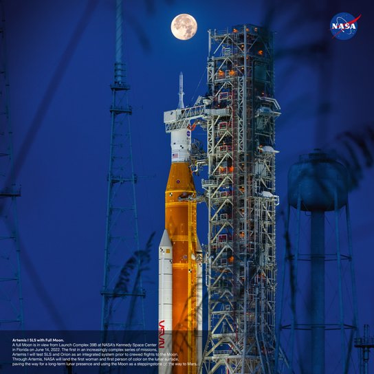 NASA 2026 - nástěnný kalendář
