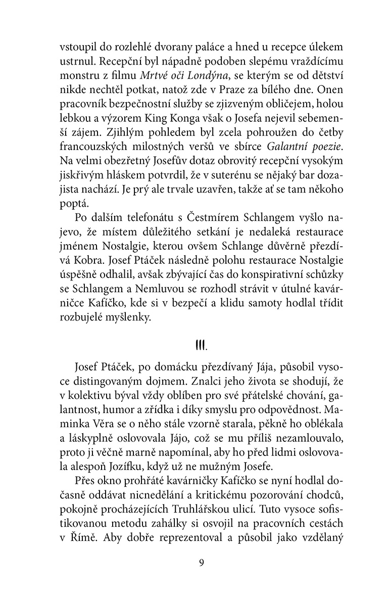 V obklíčení žen