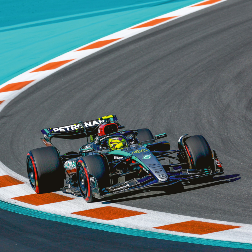 Poznámkový kalendář Formule 2026 - nástěnný kalendář