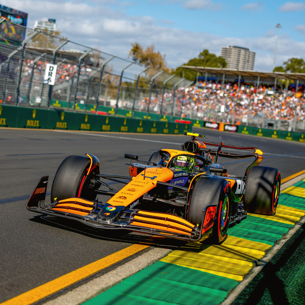 Poznámkový kalendář Formule 2026 - nástěnný kalendář