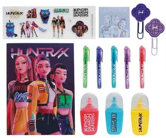 K-pop Demon Hunters školní set velký Huntrix
